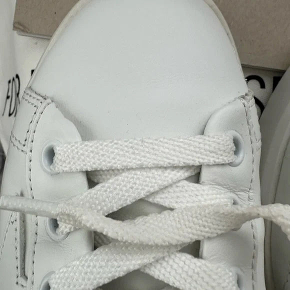 Golden Goose White Sneakers with Silver Details - Picture 9 of 10